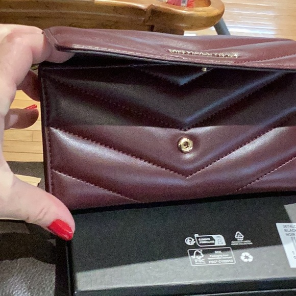 Michael Kors Brown Quilted wallet Brand New with Tags - Picture 2 of 4